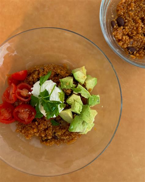 Mexican Quinoa Bowl - Eating With Zion