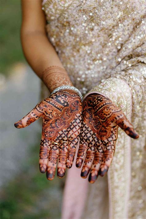 35 Stunning Wedding Henna Designs to Inspire Your Own