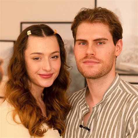 Mathilda Hogberg | 男扮女装祭典/男性が装う女性