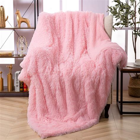 Amazon.com: Faux Fur Throw Blanket, Super Soft Lightweight Shaggy Fuzzy ...