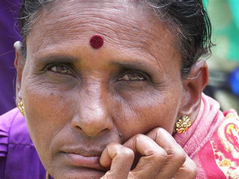 Why Do Some Indian People Wear A Red Dot On Their Forehead