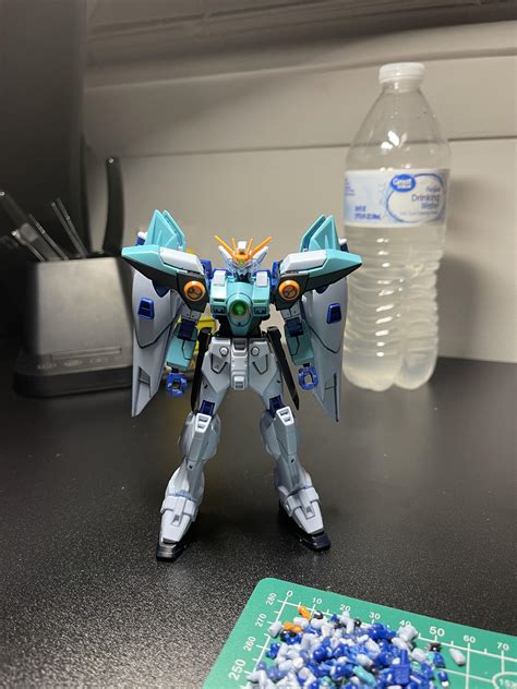 My girlfriends first HG : r/Gunpla