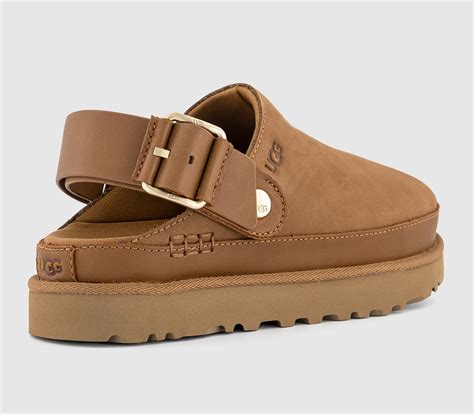 UGG Goldenstar Villa Clogs Chestnut - Women's Clogs