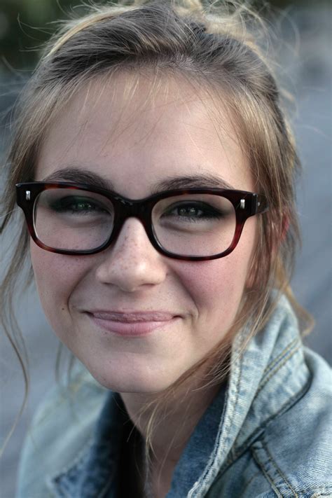 Beautiful Girl With Glasses Wallpaper at Brayden Cooke blog