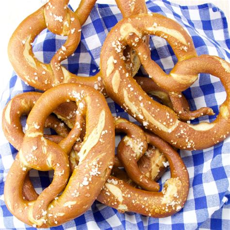 The Best Bavarian Pretzel - The FoodOlic recipes