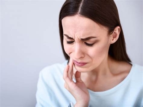 Complete Guide on Throbbing Tooth Pain by Huffman Dentist TX