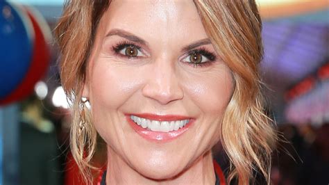 Lori Loughlin | Promiflash.de