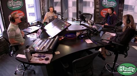 Segment 17: Adult Sex Secrets And No Facts Of The Day - Free Beer and Hot Wings