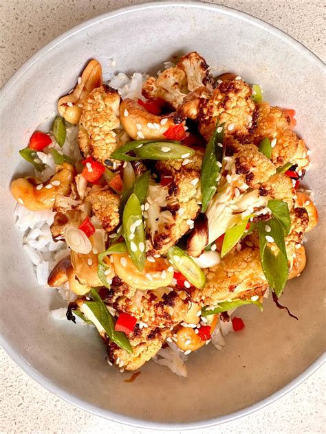 Bang Bang Cauliflower with Garlic-Chilli Sauce - Vegan & Gluten-Free Recipe
