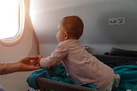 The Ultimate Guide to Baby Bassinet Seats on 50+ Airlines [2025]