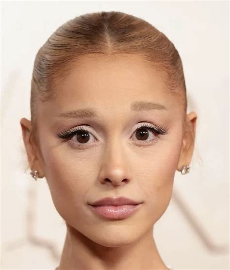 ariana grande in 2025 | Ariana grande makeup, Ariana grande without ...