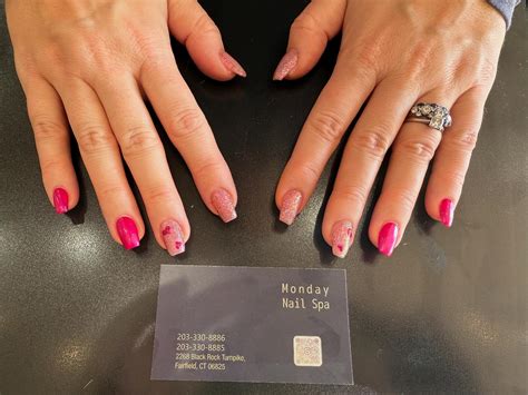 Monday Nail Spa