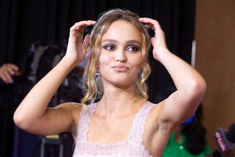 "I felt incredibly respected": Johnny Depp's Daughter Lily-Rose Depp Talks About Steamy S*x ...