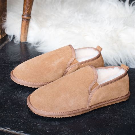 Deluxe Mens 'Avi' Sheepskin Slippers with Hard Sole - Chestnut ...