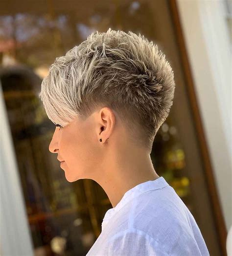 28 Very Short Pixie Haircuts for Confident Women