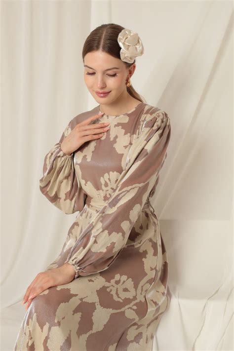 Shiny Large Pattern Fabric Women's Beige Dress