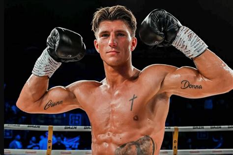 Onstopbaar! Boksheld Gradus Kraus jaagt op achtste knock-out in één ...