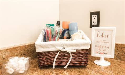 Guest Bathroom Basket Ideas: Practical & Pretty Touches for Your ...