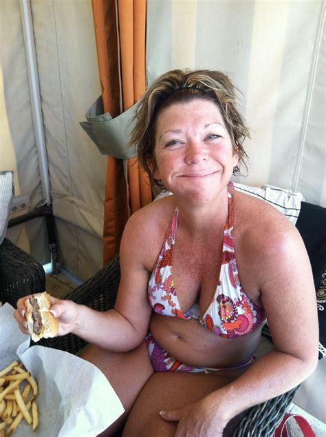 What would you do to her? : r/gilf