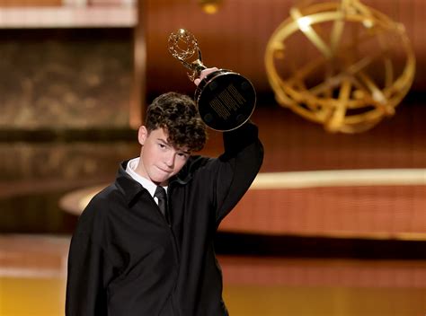 Emmys 2025: Owen Cooper („Adolescence") ist jüngster Gewinner