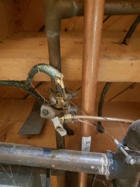 Hot. neutral & ground attached to ground clamp - Electrical Inspections ...