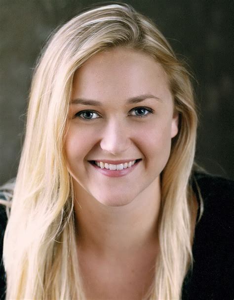 Skye MCCOLE BARTUSIAK : Biographie et filmographie