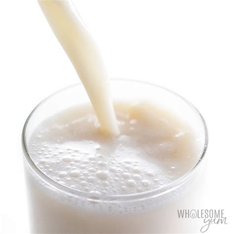 How To Make Almond Milk (In 5 Minutes!) | Wholesome Yum