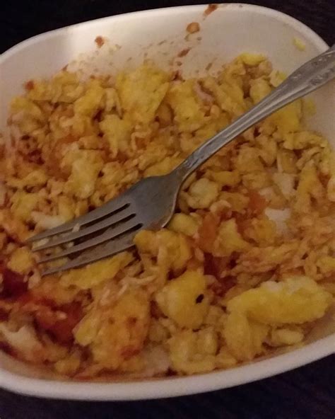 Am I weird or does anybody else like scrambled eggs and ketchup? : r/Egg
