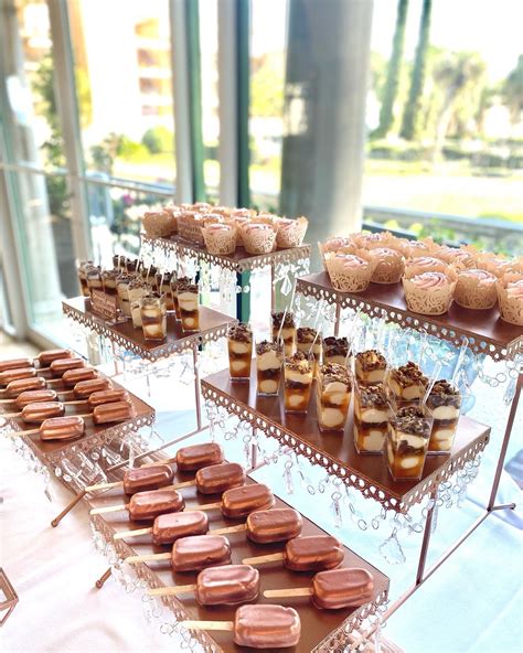 Meet Amber Holmes - CanvasRebel Magazine