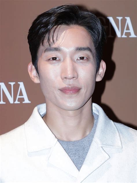 Lee Sang-Yi - Actor, Singer