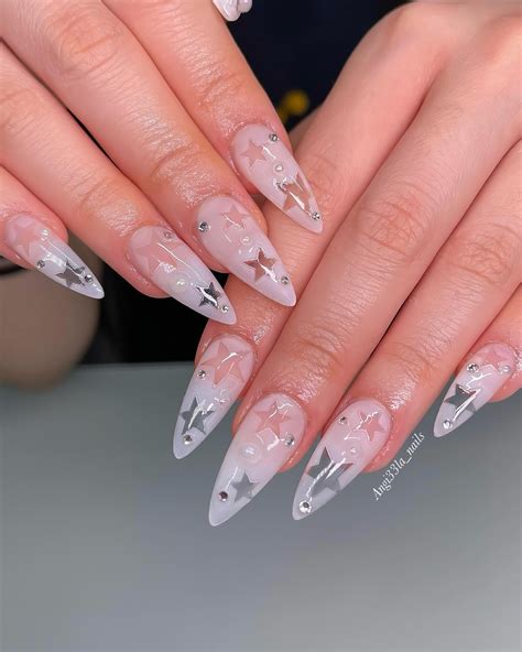 Try 40 Clear Pink Nail Designs in 2024