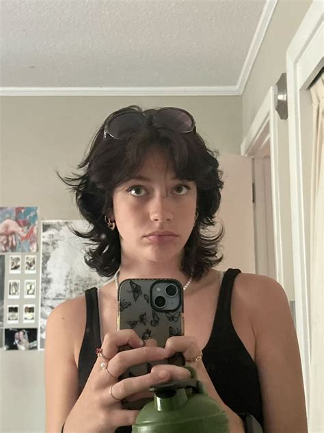 #mirrorselfieideas #wolfcut | Hair inspiration short, Cut my hair ...