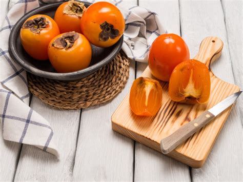 How to Ripen Persimmons: Easy Tips for Better Flavor and Texture