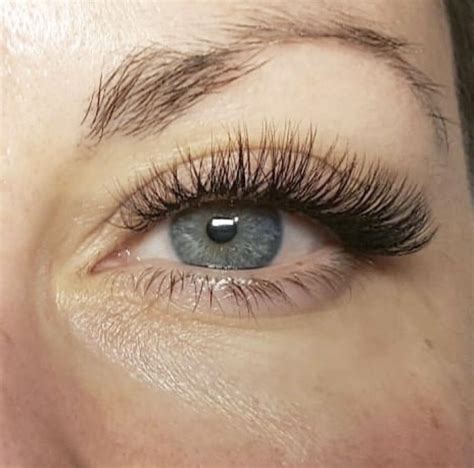 Wispy hybrid lashes - moveapo