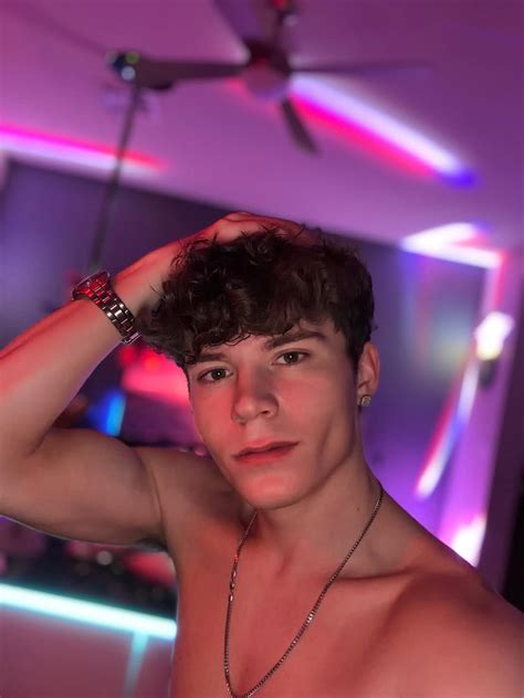 Bottoms on the Line: Can Drake Von Have Sex w/ 1,000 Bottoms in a Day? | Instinct Magazine