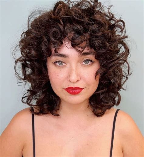 30 Curly Shag Haircuts For Every Length and Hair Type - HyMum