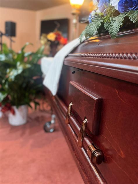 Reynolds Funeral Home | Decatur AL