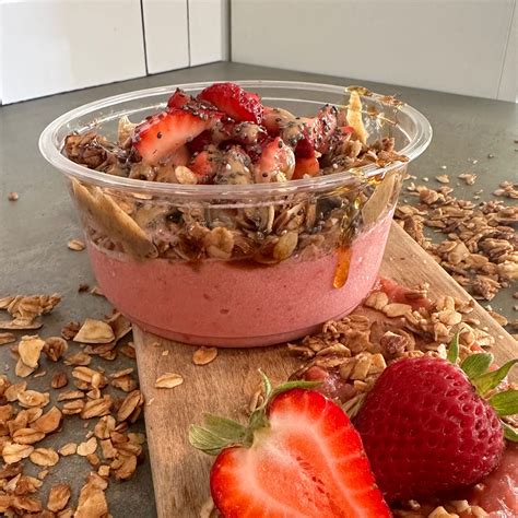 Strawberry Rhubarb Pie Bowl | Free Range Cafe