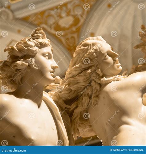 Bernini Statue: Apollo E Dafne Apollo and Daphne Editorial Stock Image ...
