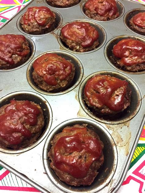 Meatloaf In A Muffin Tin – Individual Mini Meatloaves Recipe | Mini ...