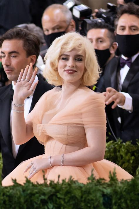 Billie Eilish Reveals Her ‘Body Problems’ Began At 11 Due To Obsession ...