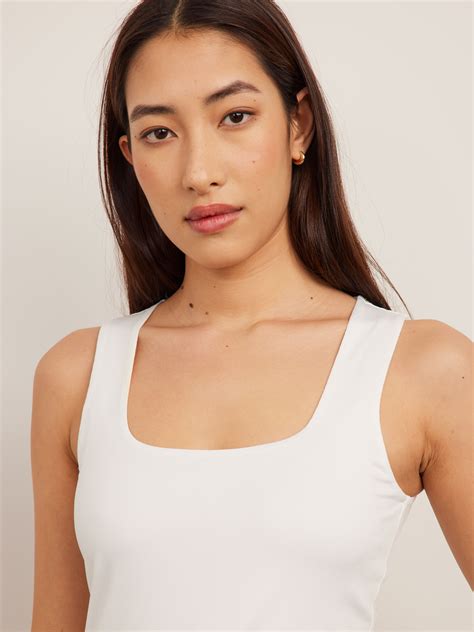 Core Scoop Neck Tank