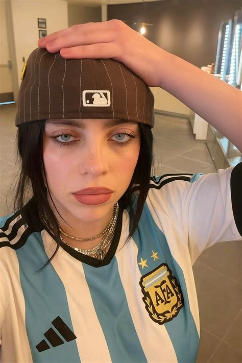 Billie 🇦🇷 | Billie, Billie eilish, Singer