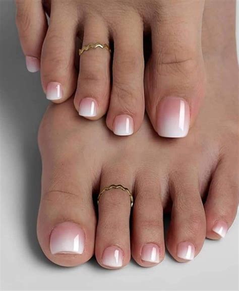 Pin by Nicky Alger on pedi | Gel toe nails, Toe nail color, Simple toe ...