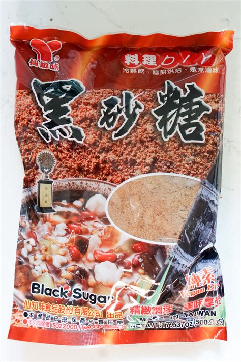 Kuromitsu Recipe (Japanese Black Sugar Syrup) - Mochi Mommy