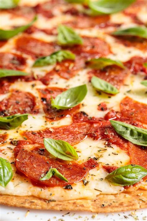 Thin crust pizza dough – Artofit