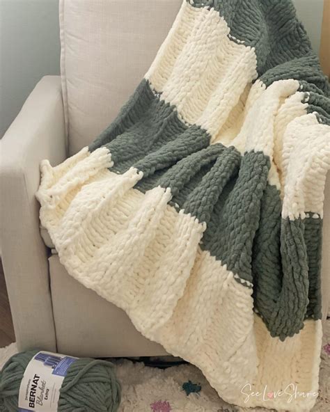 Easy Peasy Chunky Knit Throw - Free Knit Pattern