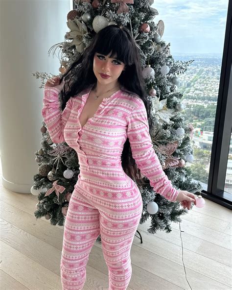 Lara Rose | I got to go to Niseko Japan! I am so grateful. This was only my second time ...