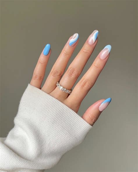 22 Latest Preppy Nail Ideas To Try In 2024!