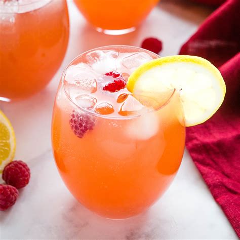 Alcoholic punch for wedding reception | Honestweddingadvice.com